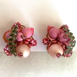 Vintage pink rhinestone and pearl earrings